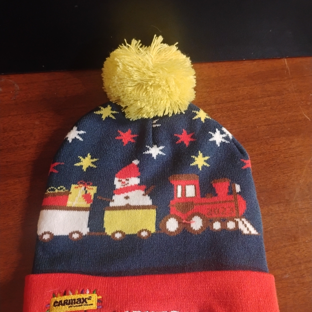Kids' Carmax Tacky Light Run Wool Cap/w Puff Ball